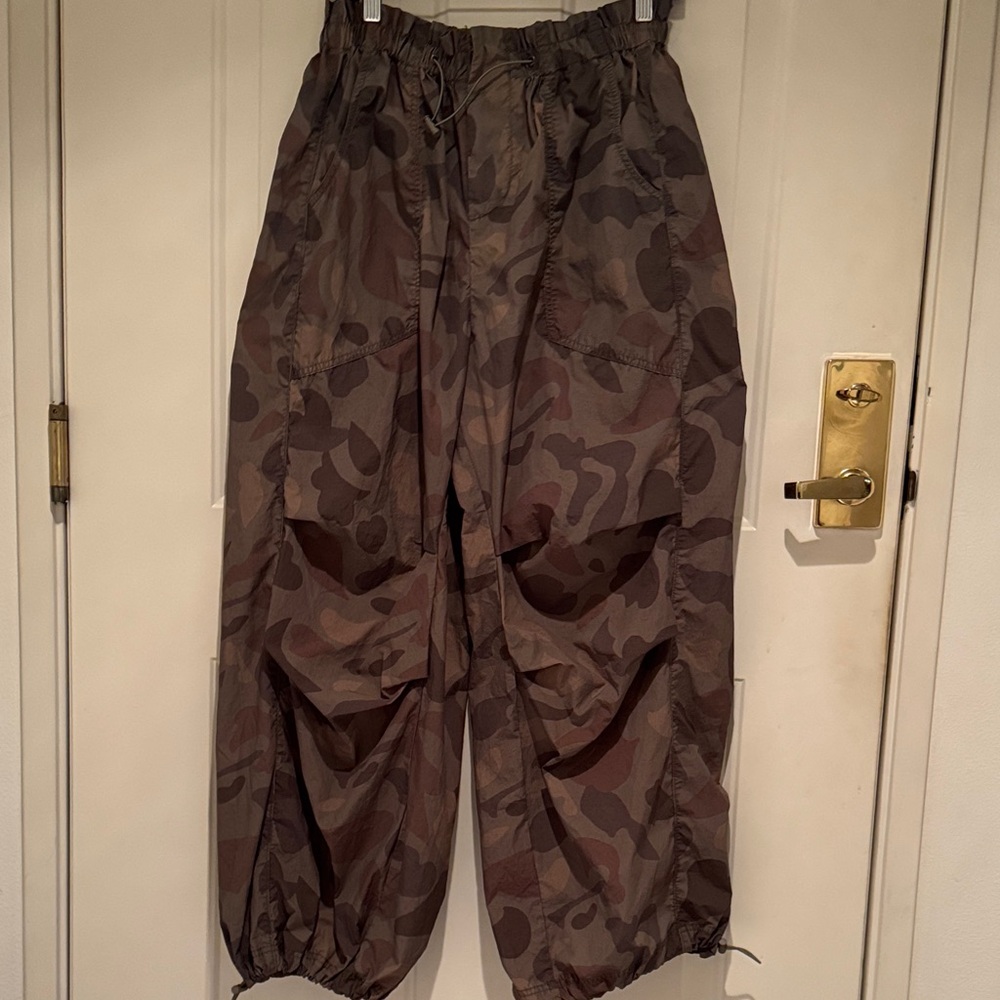 Unisex Urban Outfitters Camouflage Cargo Pants